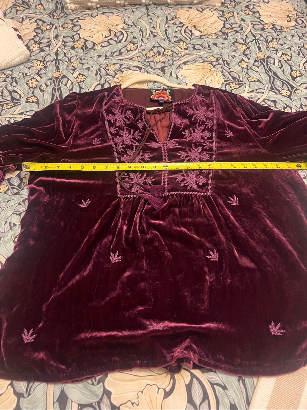 Like New Johnny Was Velvet Burgundy blouse size XL - Picture 9 of 11